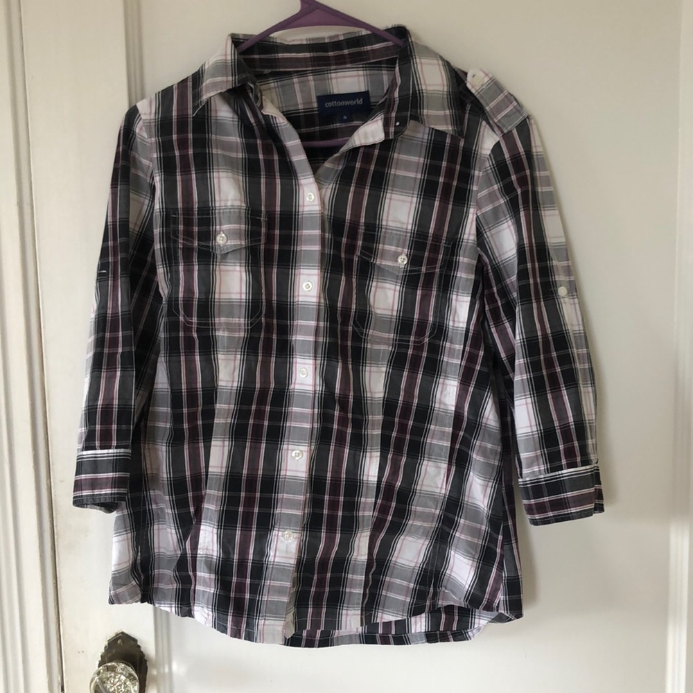 Plaid shirt with 3/4th sleeves